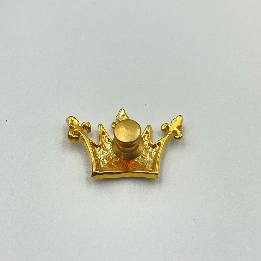Vintage Modern Gold Tone Crown Lapel Pin Brooch Single Purple Stone‎ Statement